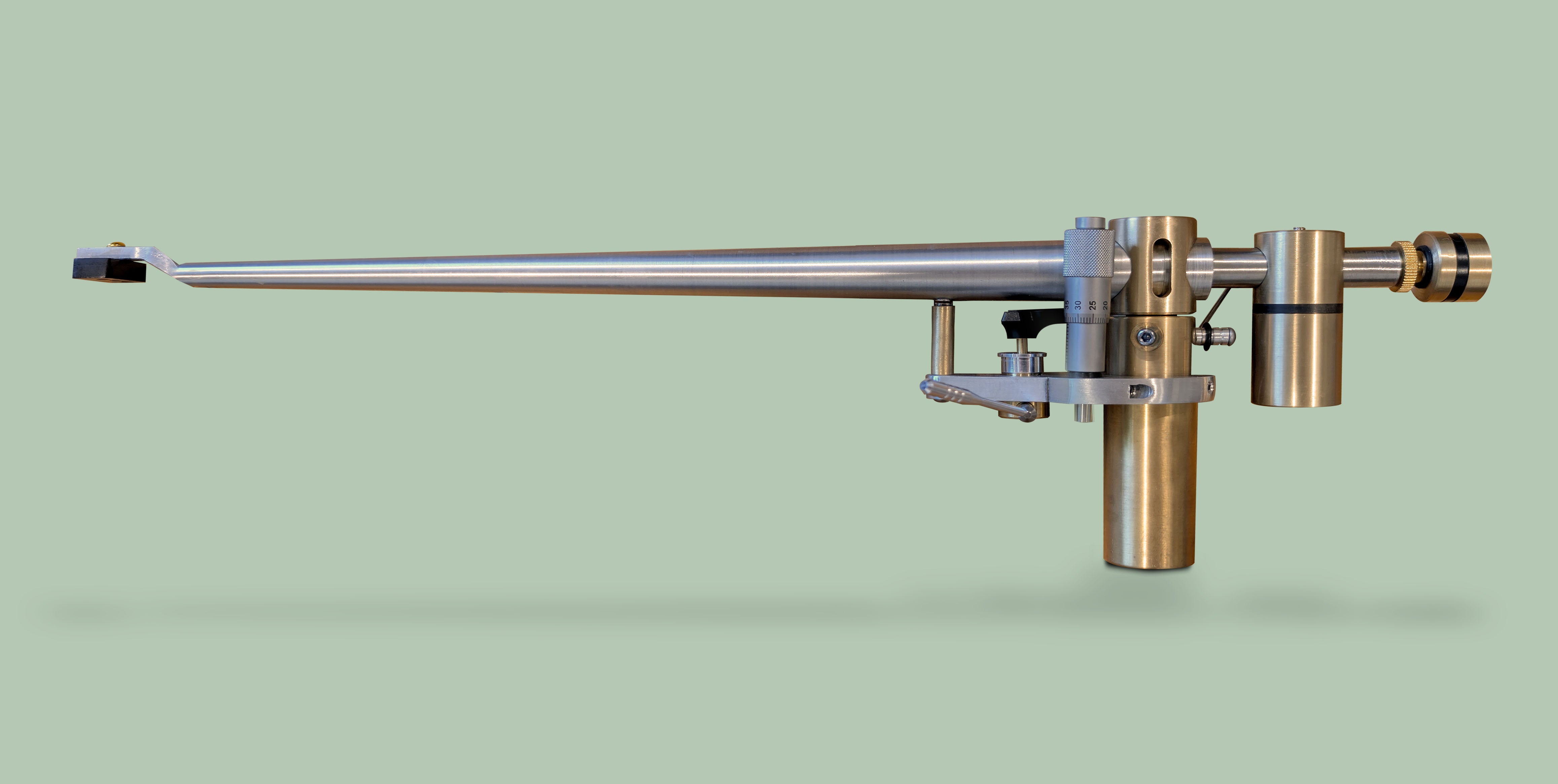 <i>American Made Tonearms </i><br>—<br><h99>Promoting and selling tonearms made in the USA.</h99><h100>Promoting tonearms made in the USA.</h100>